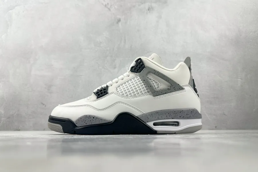 Jordan Air Jordan 4 Retro White Cement