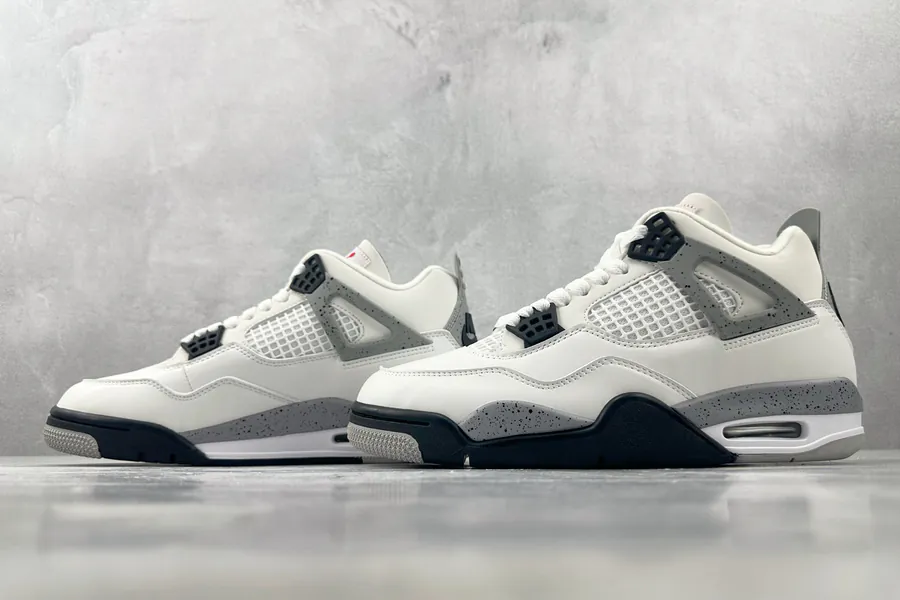 Jordan Air Jordan 4 Retro White Cement