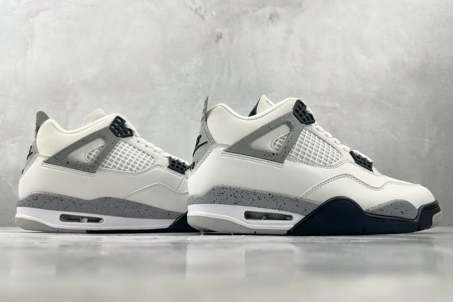 Jordan Air Jordan 4 Retro White Cement