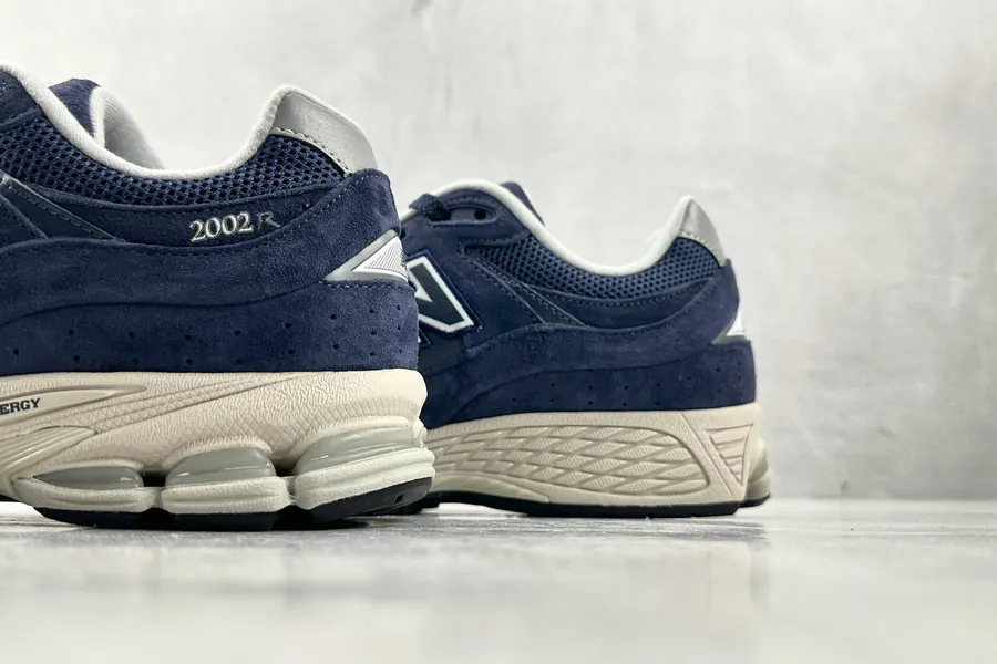 NB 2002R Navy Blue Exclusive Original