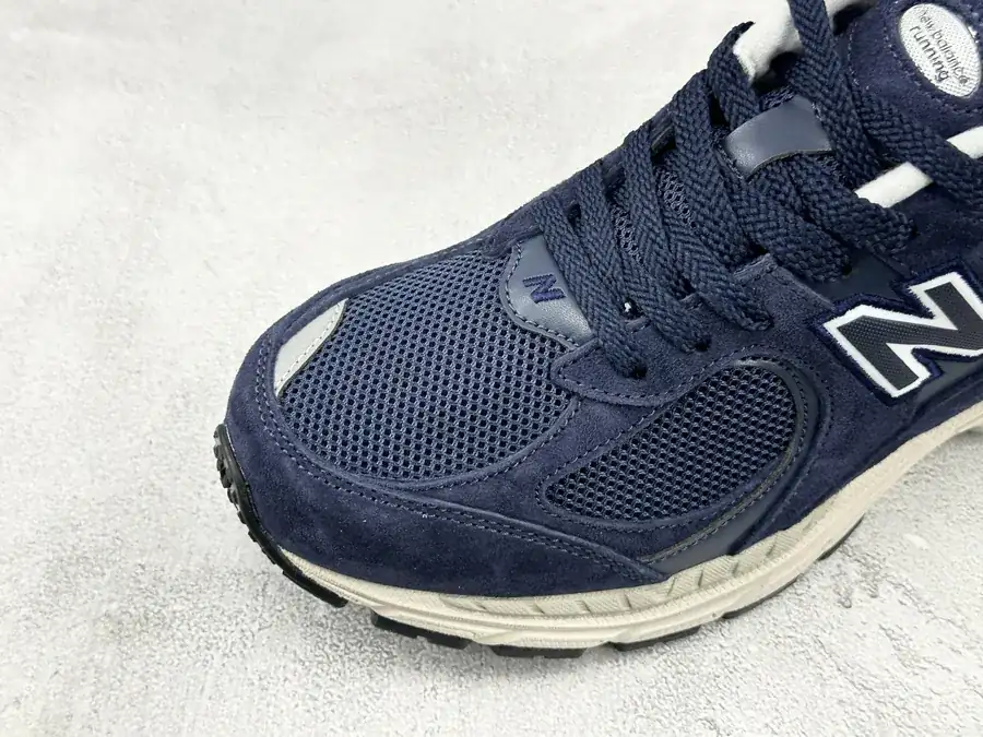 New Balance NB 2002R Navy Blue Sneaker