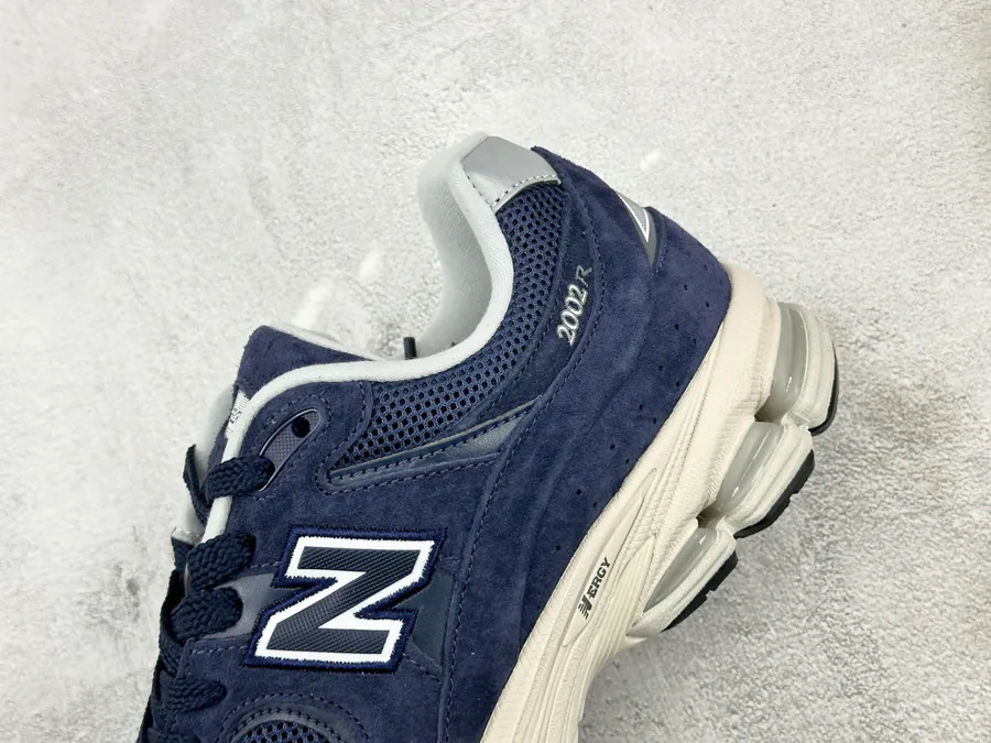 New Balance NB 2002R Navy Blue Sneaker