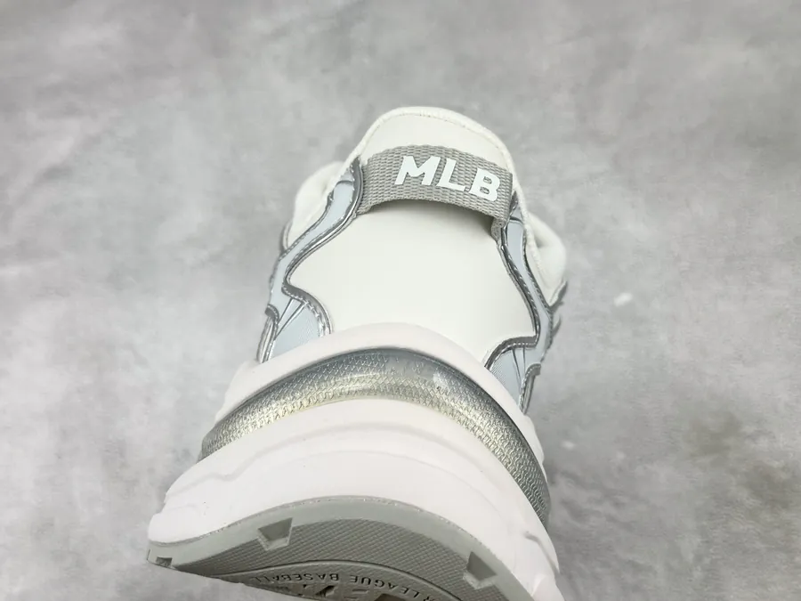 MLB Chunky Jogger in White