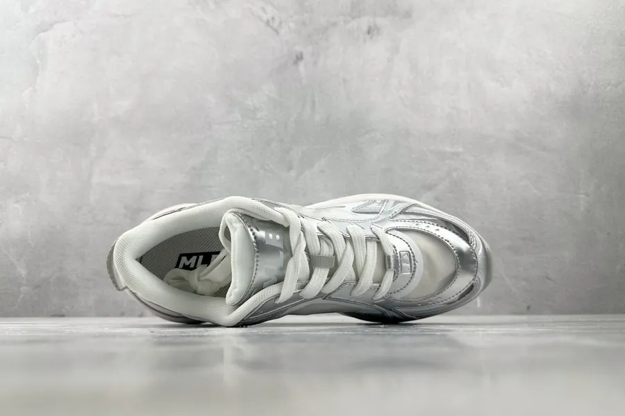 MLB Chunky Jogger in White
