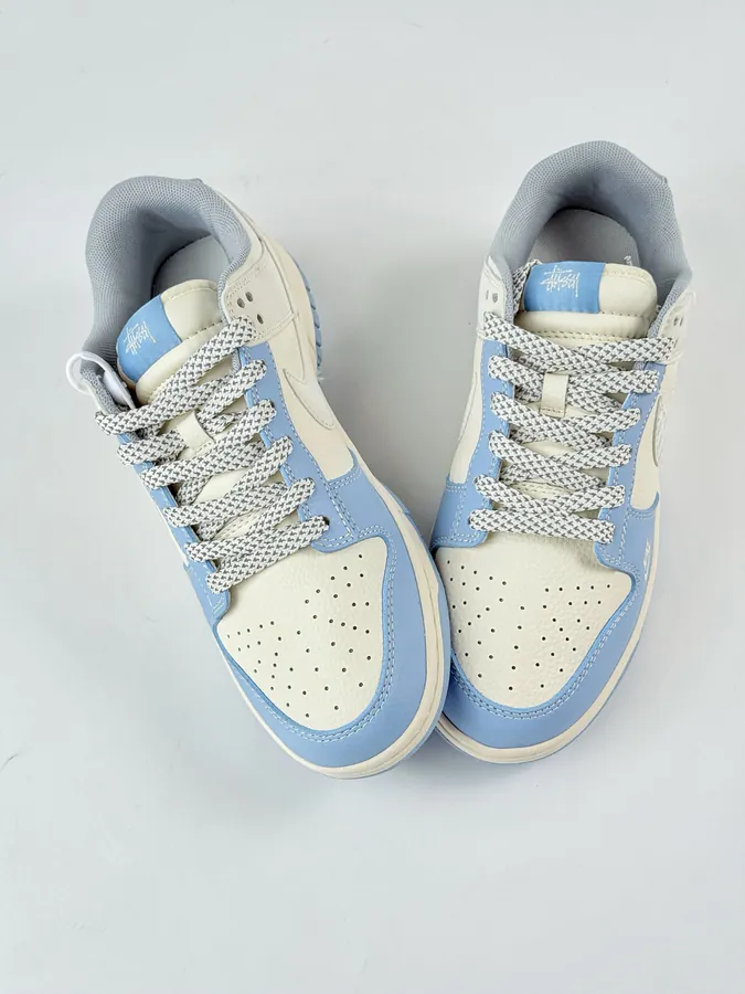 Nike SB Dunk Low x Stussy OG Blue and White Version