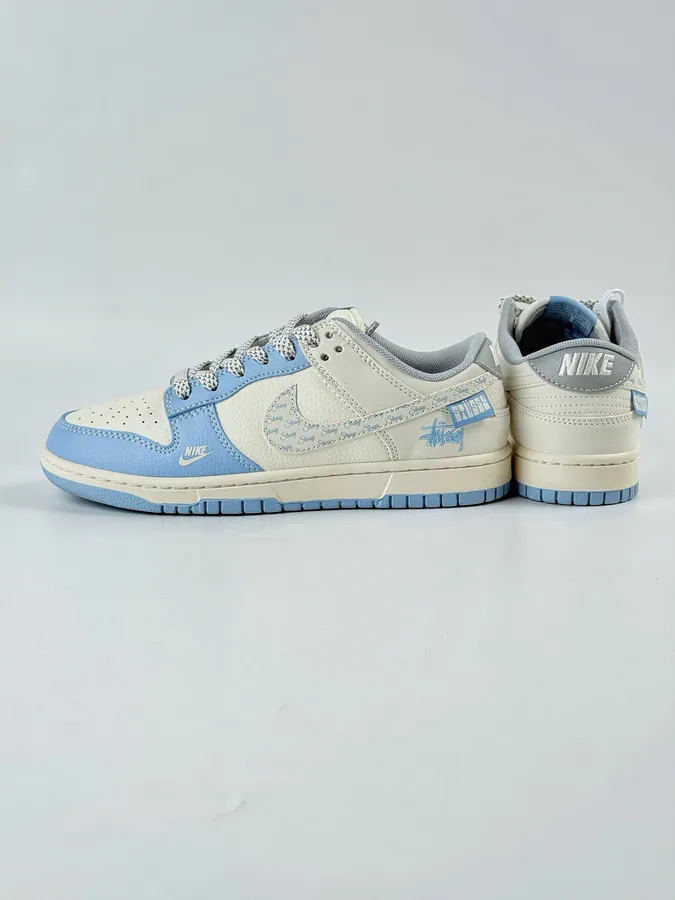 Nike SB Dunk Low x Stussy OG Blue and White Version