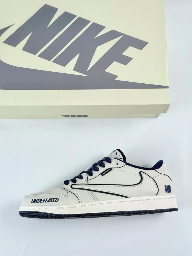 Travis Scott x Nike Air Jordan 1 Low x UNDEFEATED