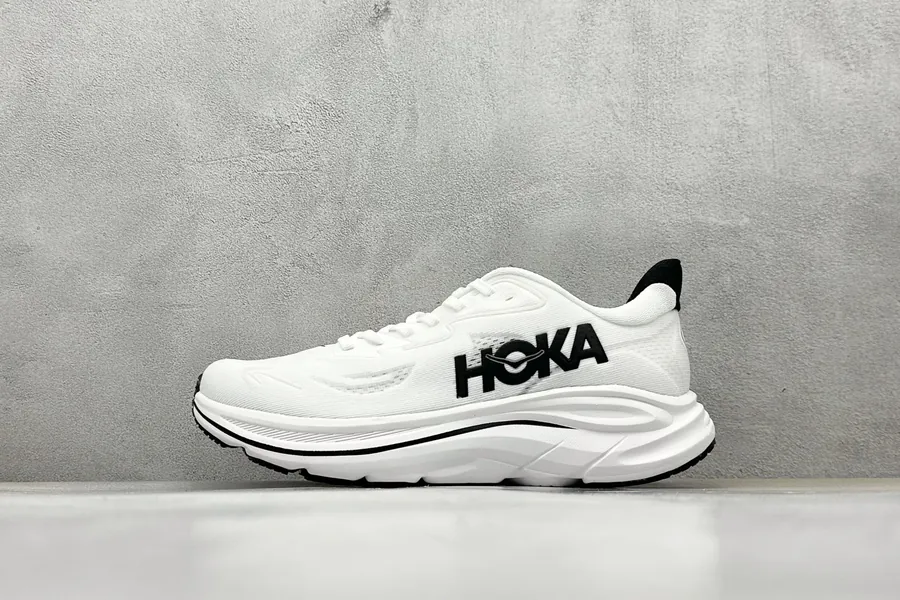 ONE ONE M IFTON 10 Low Clifton 10 Series Low Sneakers
