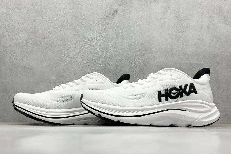 ONE ONE M IFTON 10 Low Clifton 10 Series Low Sneakers