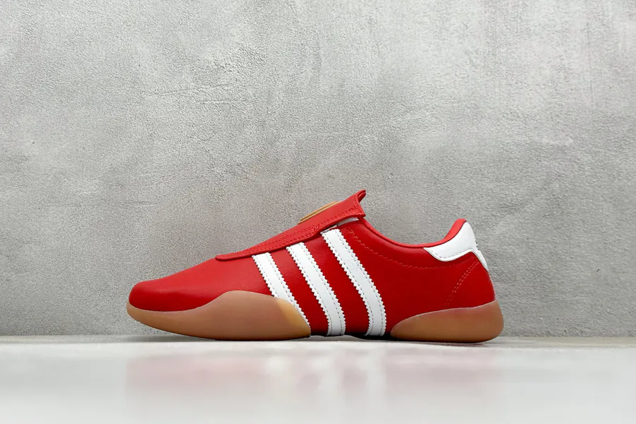 AD TaeKwonDo Mei W Off Comfortable Slip On Sneaker