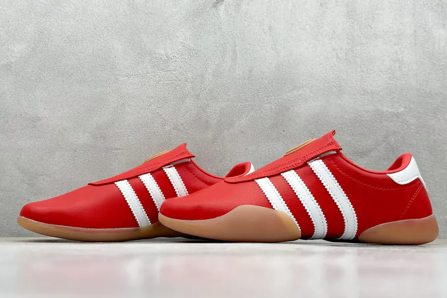 AD TaeKwonDo Mei W Off Comfortable Slip On Sneaker