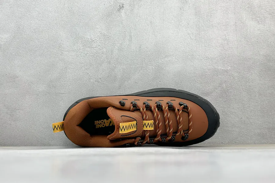 HOKA ONE ONE Tor Summit Comfortable and Minimalist Hiking Shoes