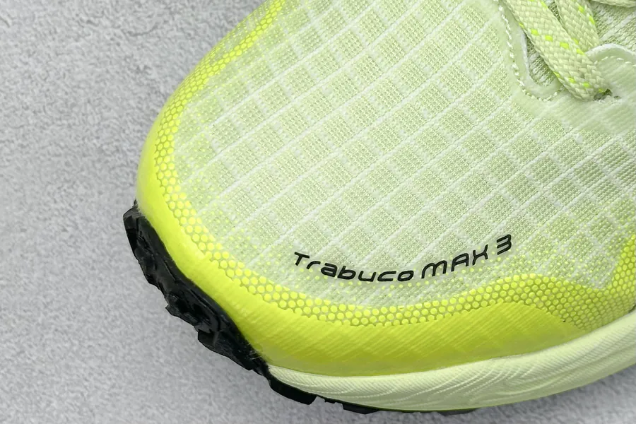 Asics Gel Trabuco Max3 Vintage Style Running Shoes