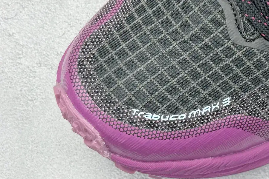 Asics Gel Trabuco Max3 Retro Running Shoes