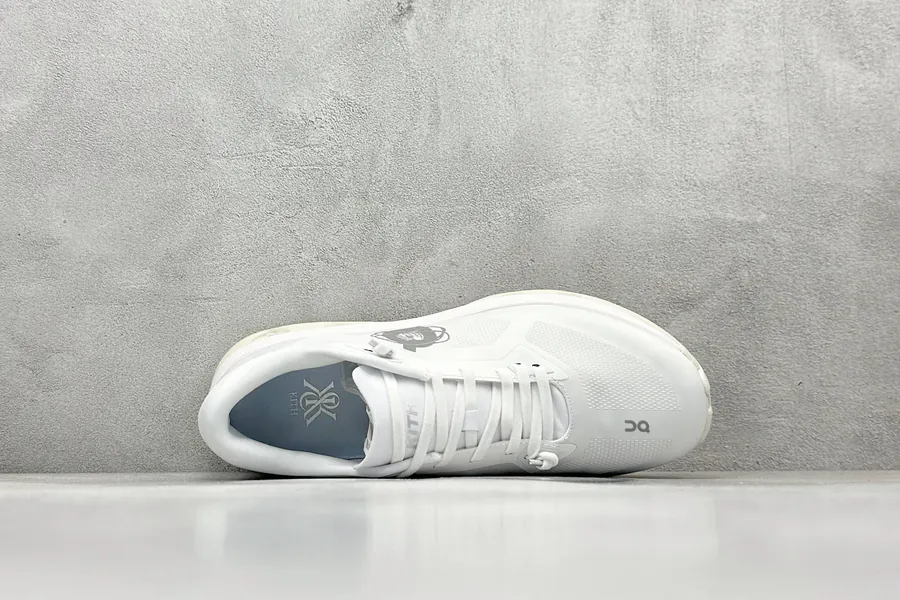 KITH x ON Cloudzone Running Shoes