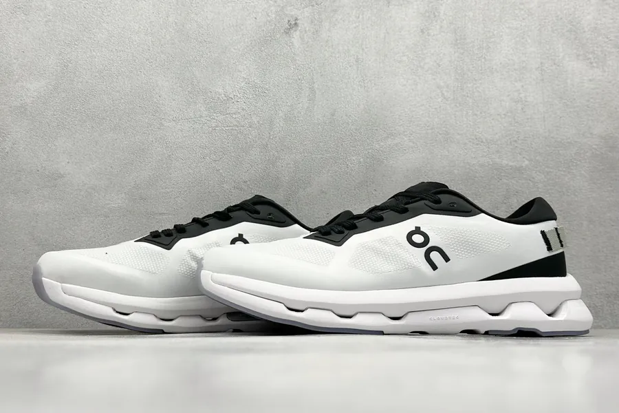ON KITH x Cloudzone Comfortable and Versatile Low top Running Shoes