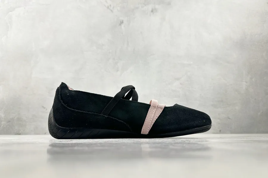 PUMA Speedcat Ballet in Black Pink