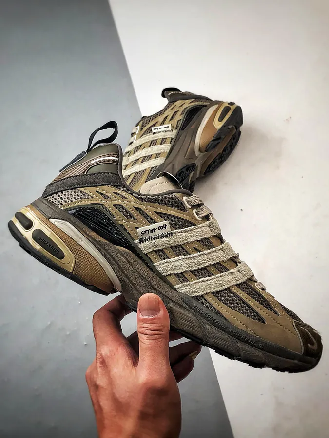 AD Originals Adistar Cushion Brown