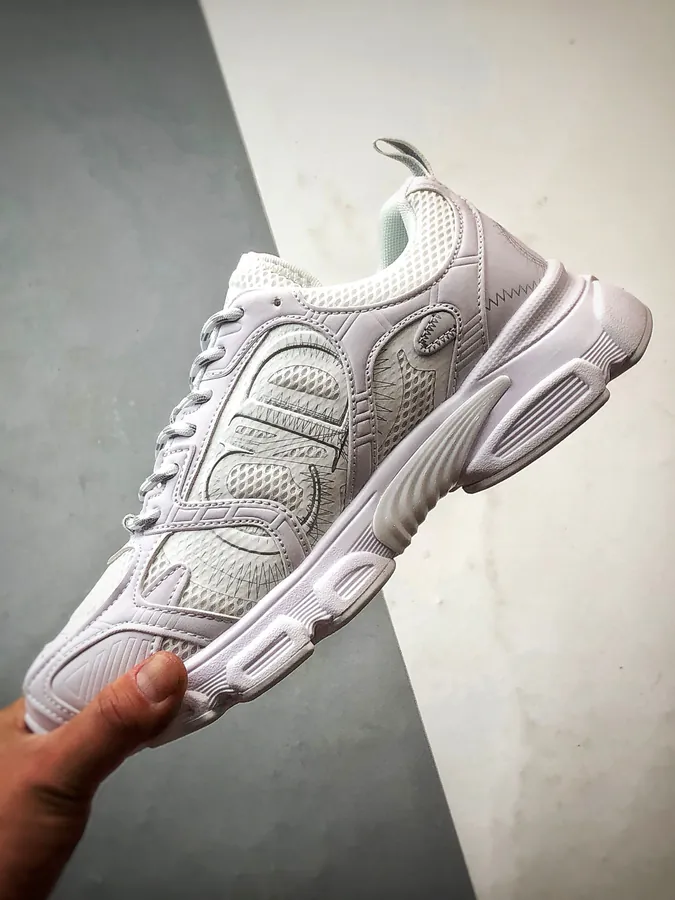 DIO Cono Series White Sneaker