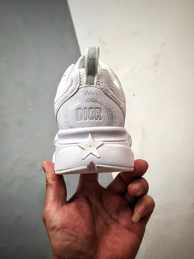 DIO Cono Series White Sneaker