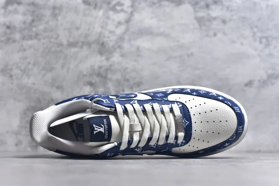 NK Air Force 107 Low Low Top Sneakers