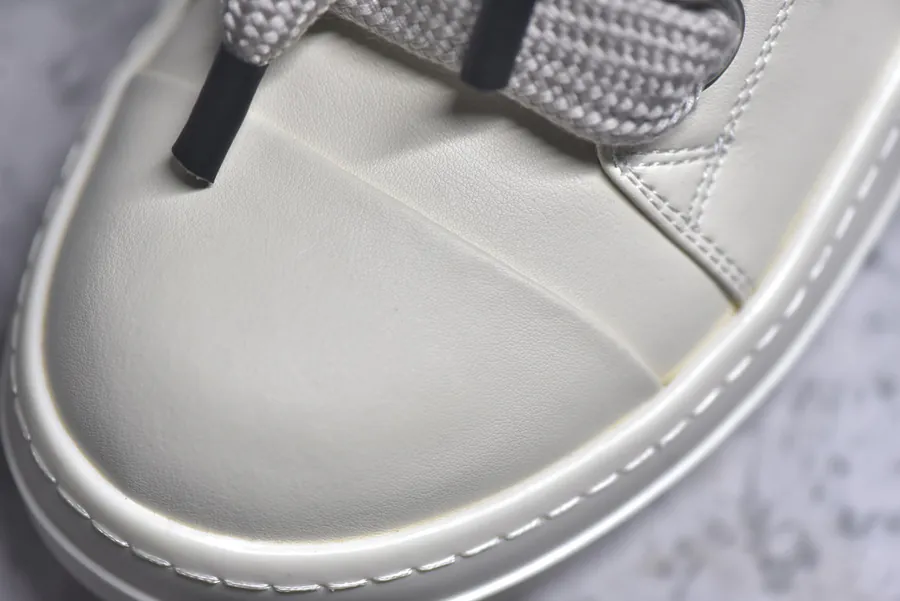 RO Drksh Low Top Leather Sneaker in Beige