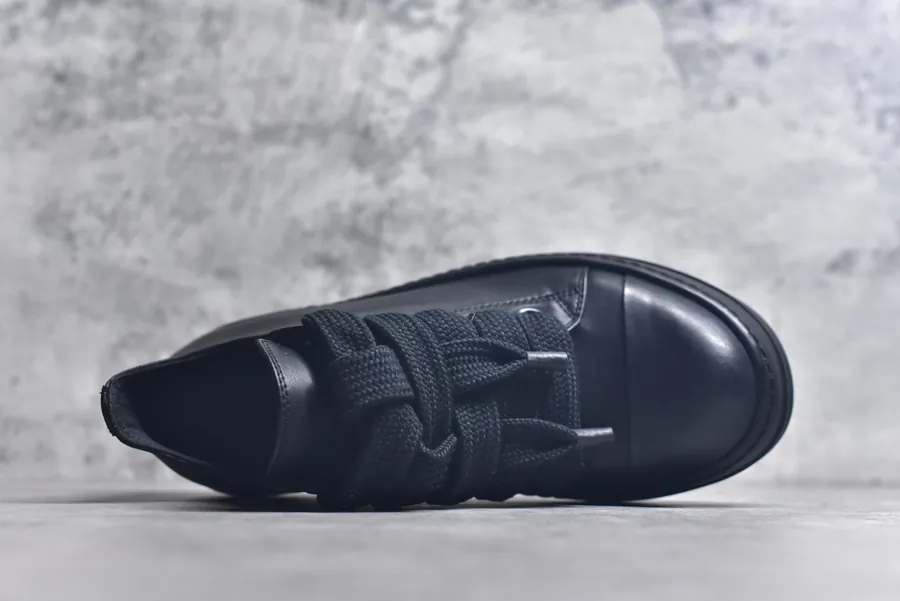 RO Drksh Low Top Leather Sneaker Black