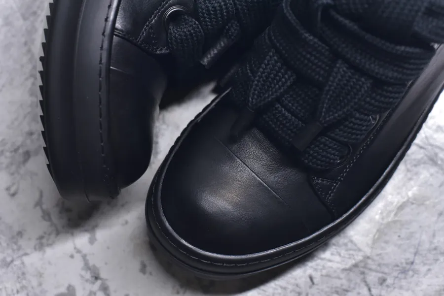 RO Drksh Low Top Leather Sneaker Black