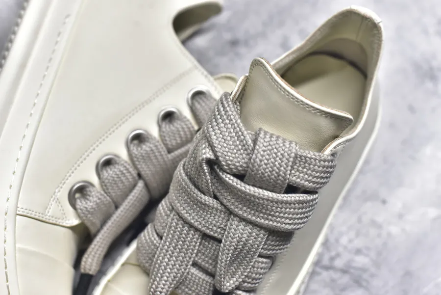 RO Drksh Low Top Leather Sneaker in Beige