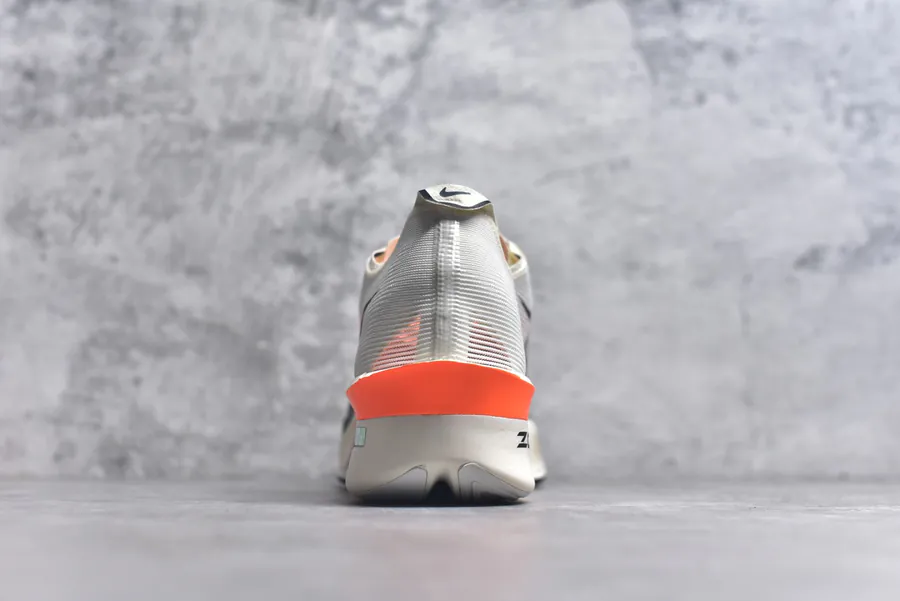 Nike Vaporfly 4 Proto Lightweight Running Shoes with Advanced Technology