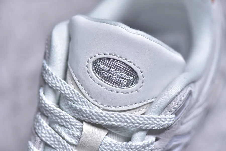 New Balance 2002R Vintage Running Shoes