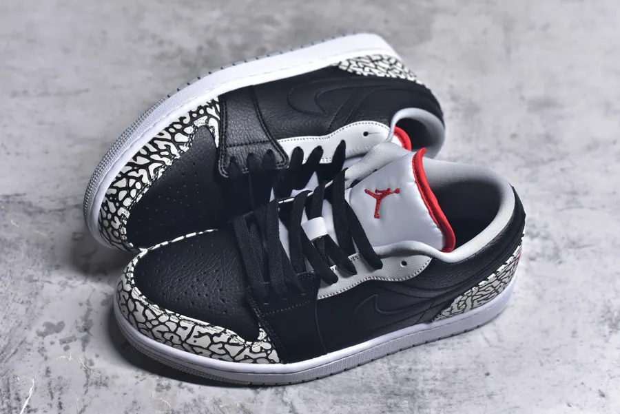 Air Jordan 1 Low in Black Cement