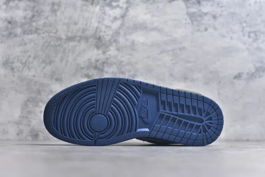Air Jordan 1 Low Panda Prank Trailblazer