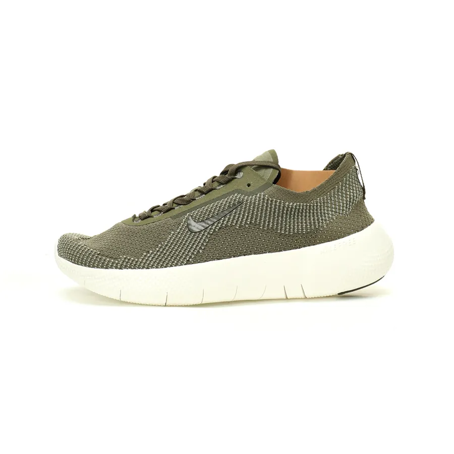 Nike Free 2025 Knit Lightweight Sneaker