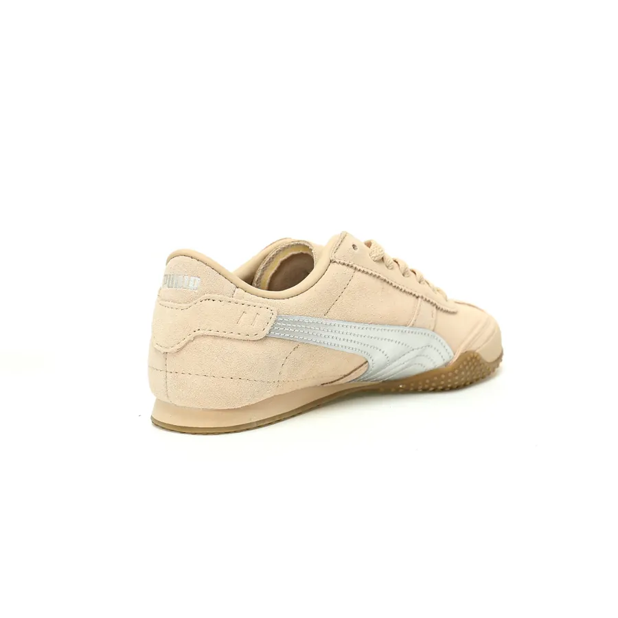 Bella UT Low Retro Style Sneaker with Grained Leather and Soft Foam Comfort