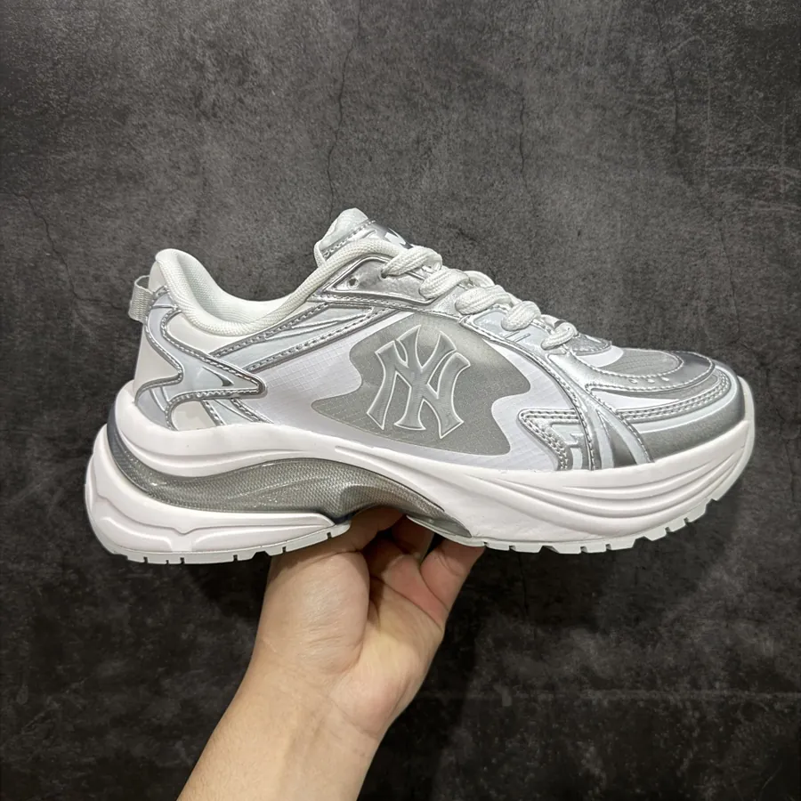 MLB Exclusive Original NY Logo Dad Sneakers