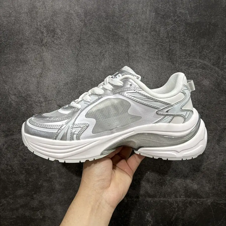 MLB Exclusive Original NY Logo Dad Sneakers