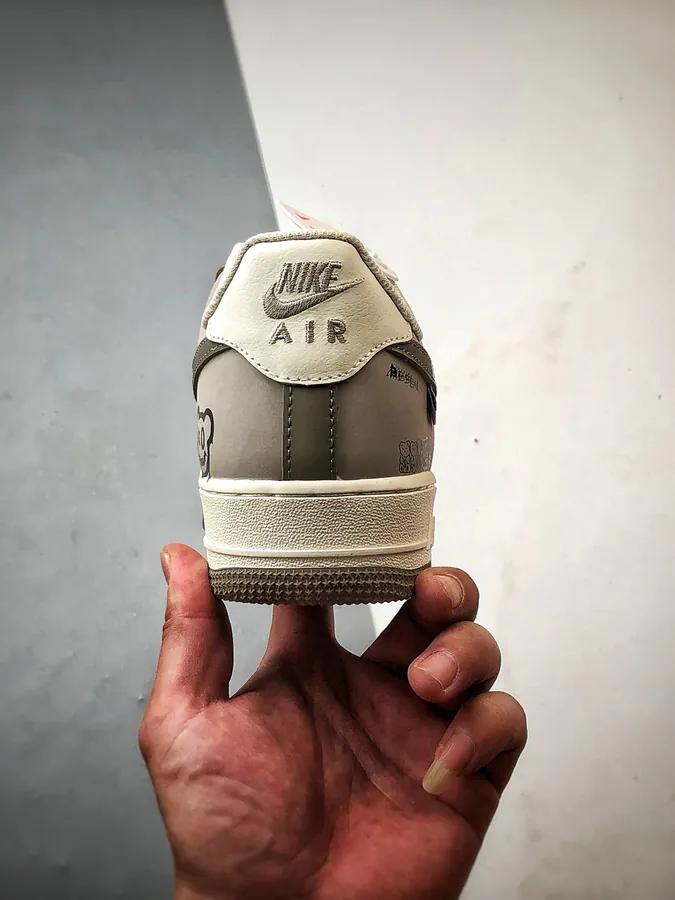 NK Air Force 1 07 Low with Bear Print