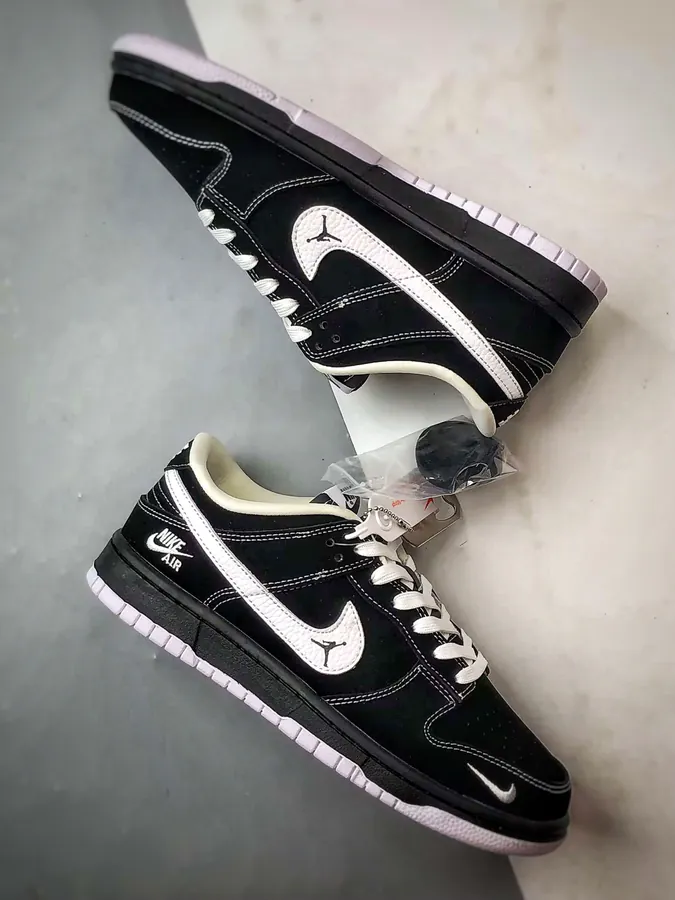 NK Dunk Low Retro DIY High End Custom