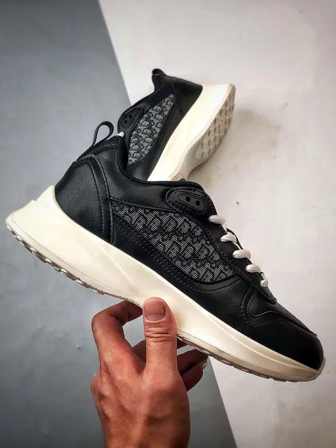 Dior B25 Oblique Runner Low Sneaker Black