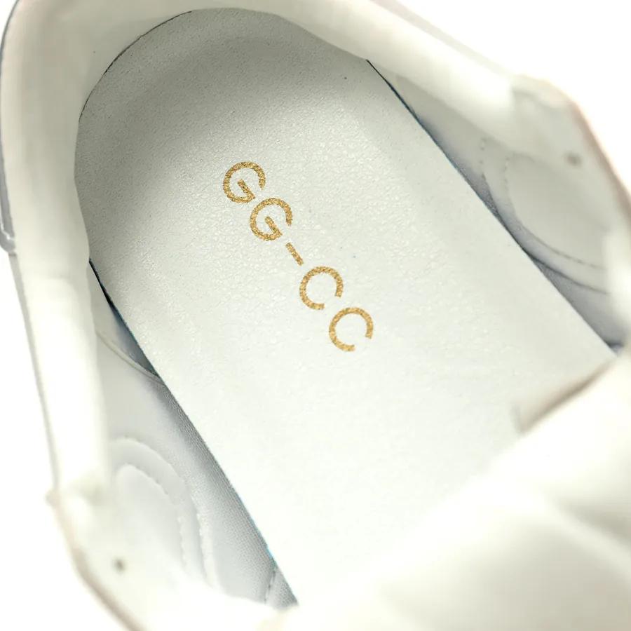 GG CC Classic Leather Low Sneaker