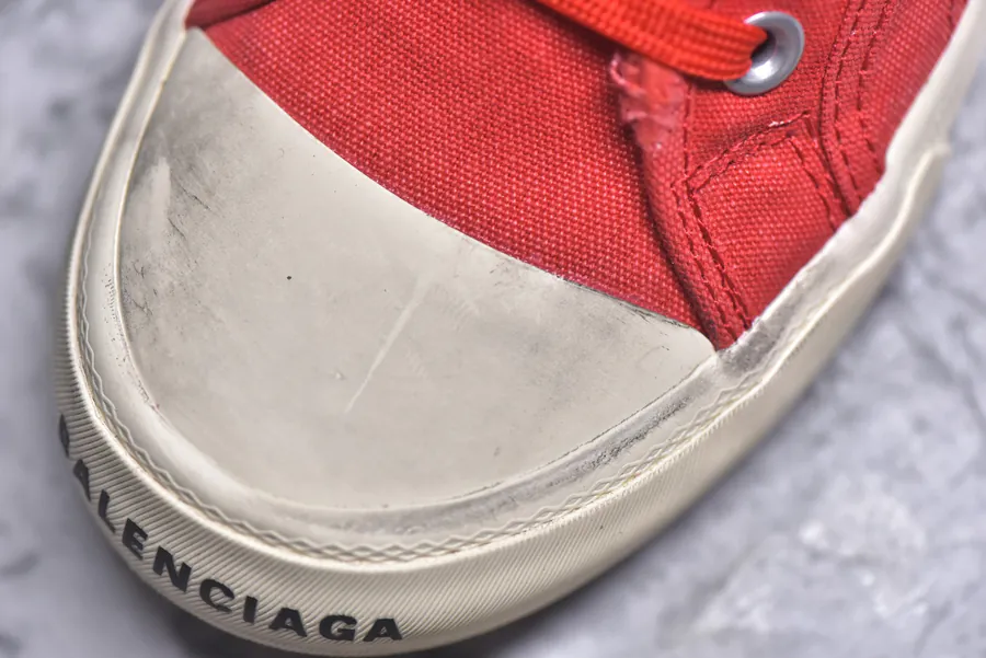 BALENCIAGA Paris Worn Effect Sneaker