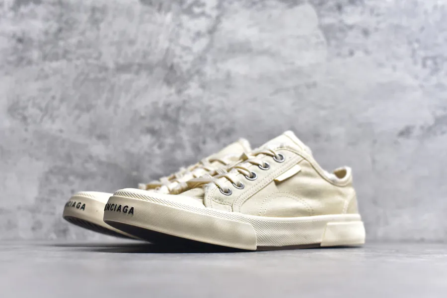 BALENCIAGA Exclusive Original Canvas Low Top Sneaker