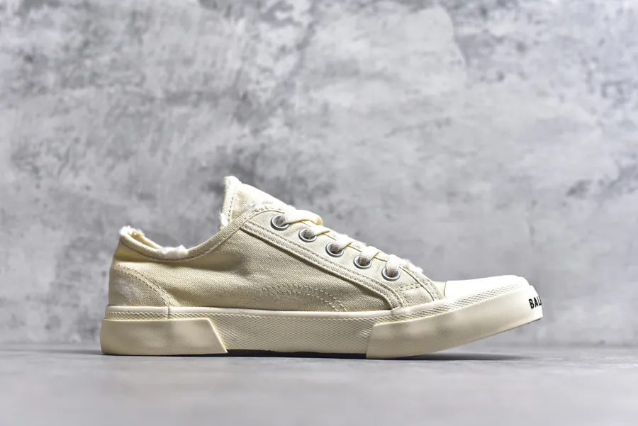 BALENCIAGA Exclusive Original Canvas Low Top Sneaker