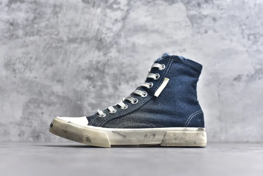 BALENCIAGA Exclusive Original Low Top Canvas Sneakers with Brand Logo