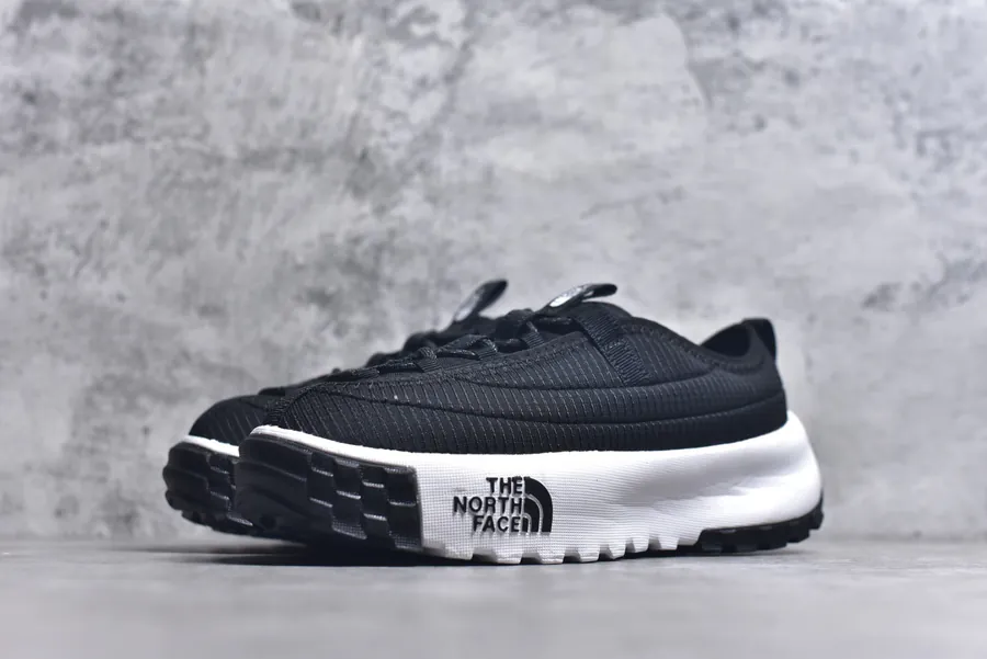 The North Face NEVER STOP Comfortable and Versatile Low Top Casual Shoes