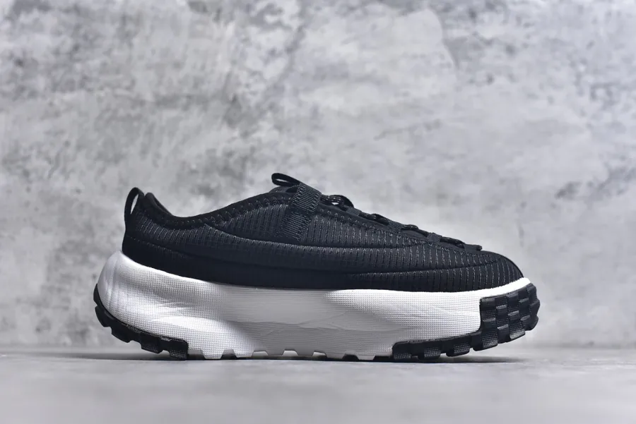 The North Face NEVER STOP Comfortable and Versatile Low Top Casual Shoes