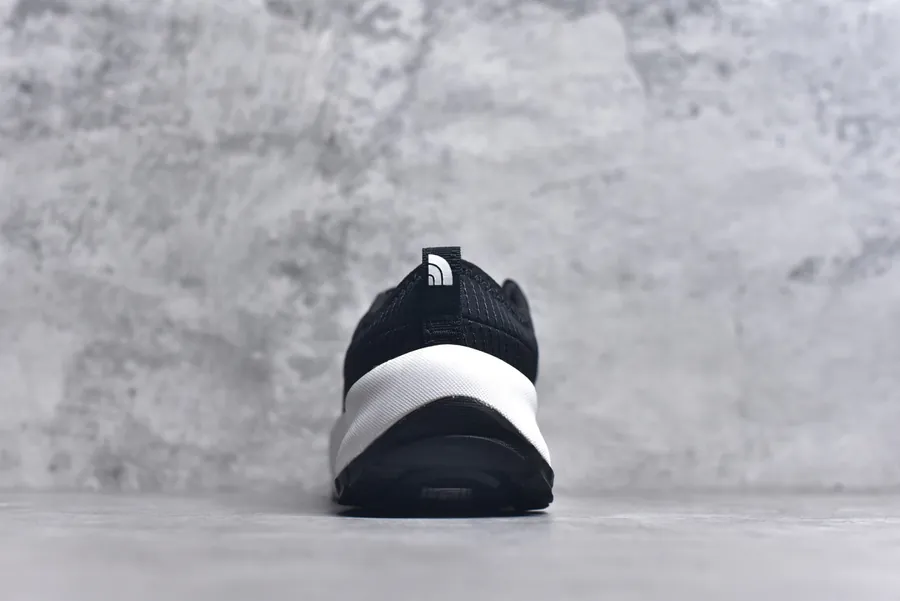 The North Face NEVER STOP Comfortable and Versatile Low Top Casual Shoes