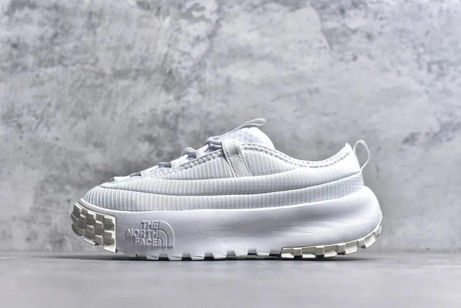 The North Face NEVER STOP Comfortable and Versatile Low Top Casual Shoes
