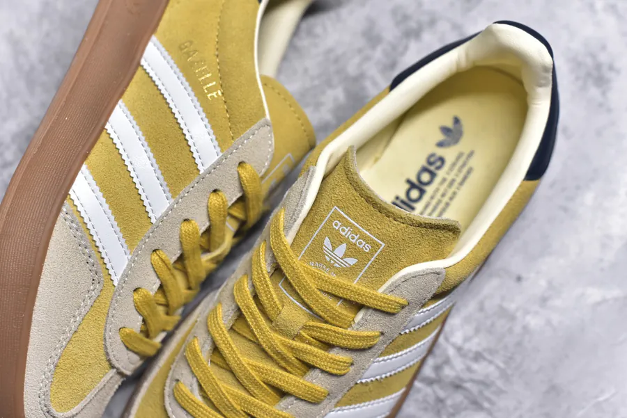 AD Gazelle Indoor Trainers 90s Classic Retro Style